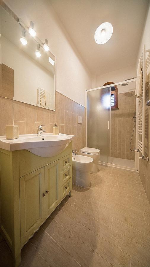 Agriturismo Deni Apartment Cenaia Bagian luar foto