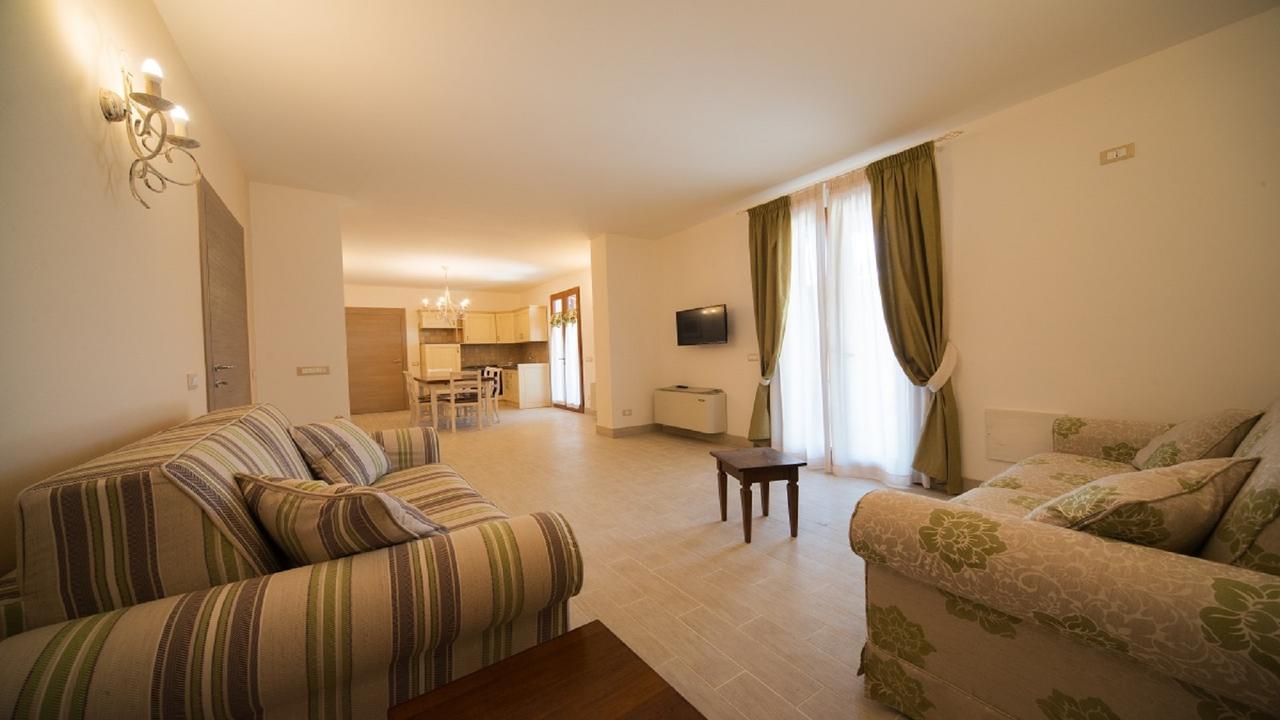Agriturismo Deni Apartment Cenaia Bagian luar foto