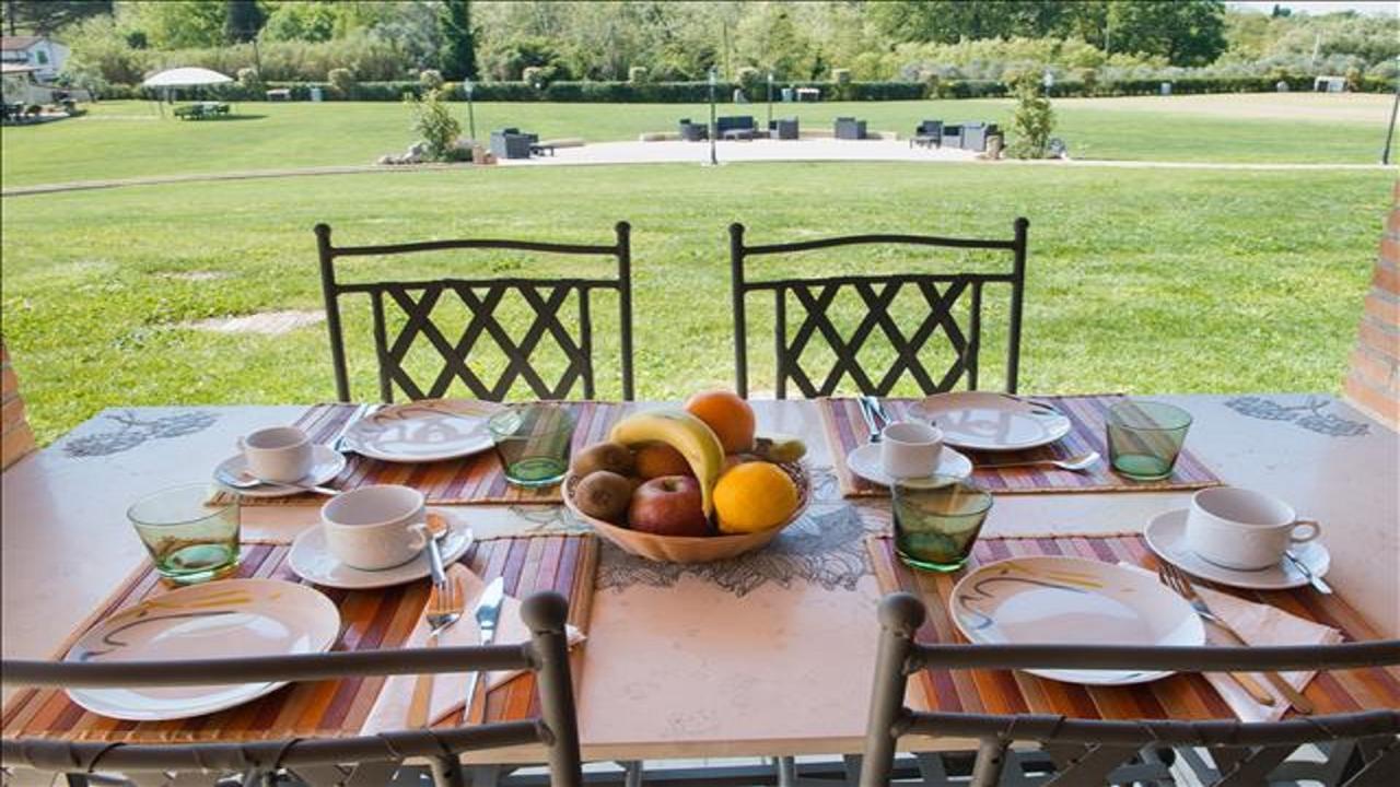 Agriturismo Deni Apartment Cenaia Bagian luar foto