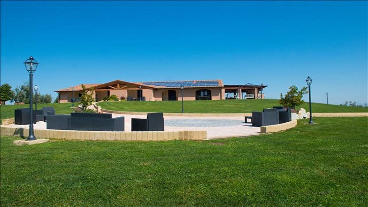 Agriturismo Deni Apartment Cenaia Bagian luar foto