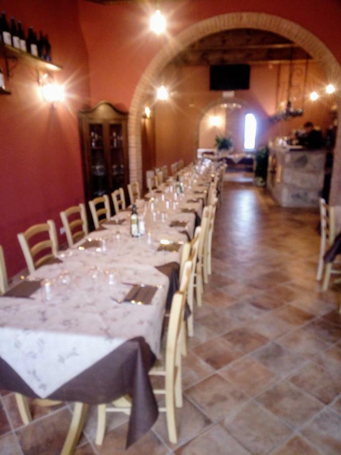 Agriturismo Deni Apartment Cenaia Bagian luar foto